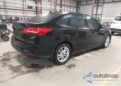 2017 Ford Focus Se z USA, uszkodzony, nr VIN 1FADP3F27HL240976